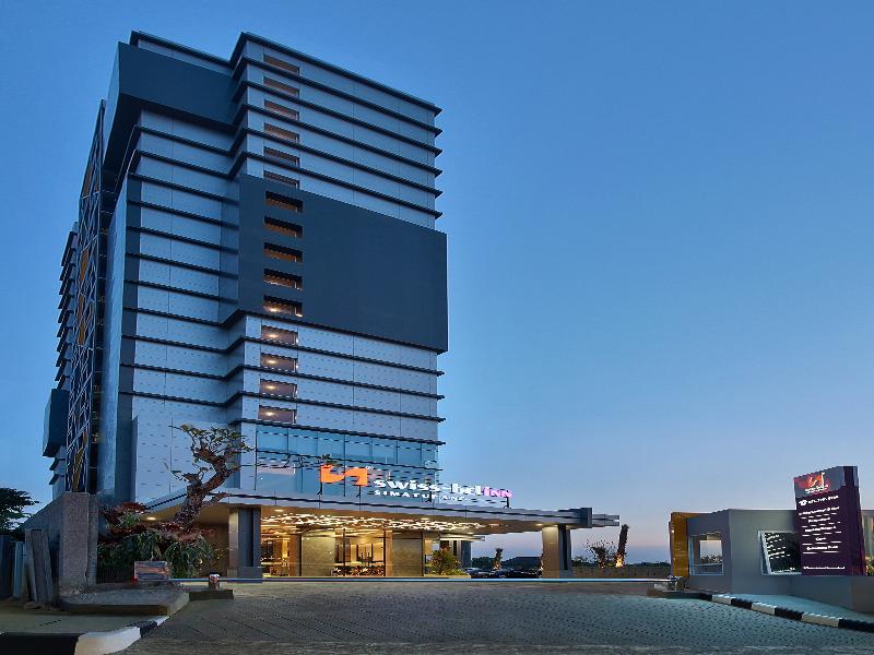 Zest Airport Jakarta By Swiss-Belhotel International Tangerang Extérieur photo