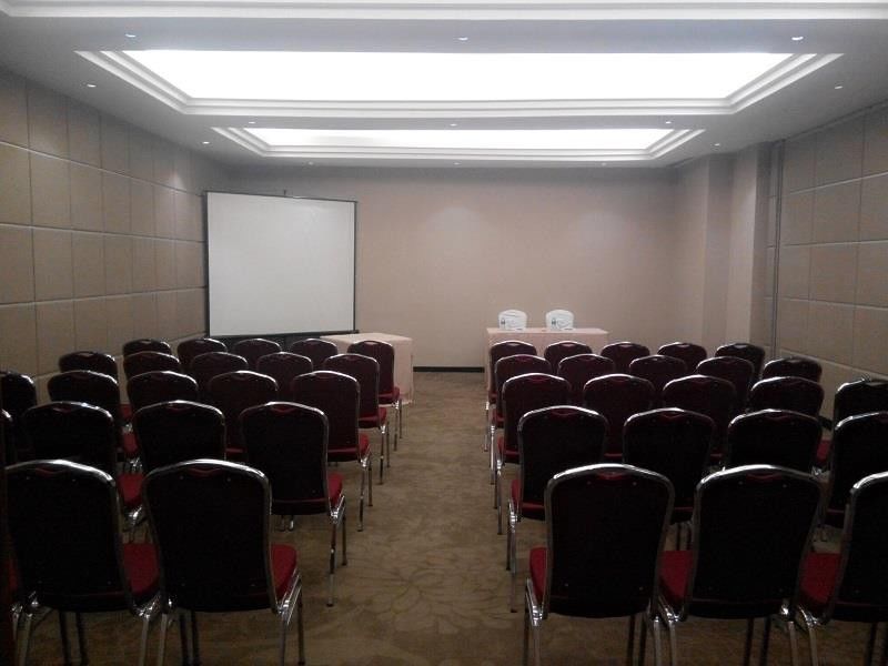 Zest Airport Jakarta By Swiss-Belhotel International Tangerang Extérieur photo