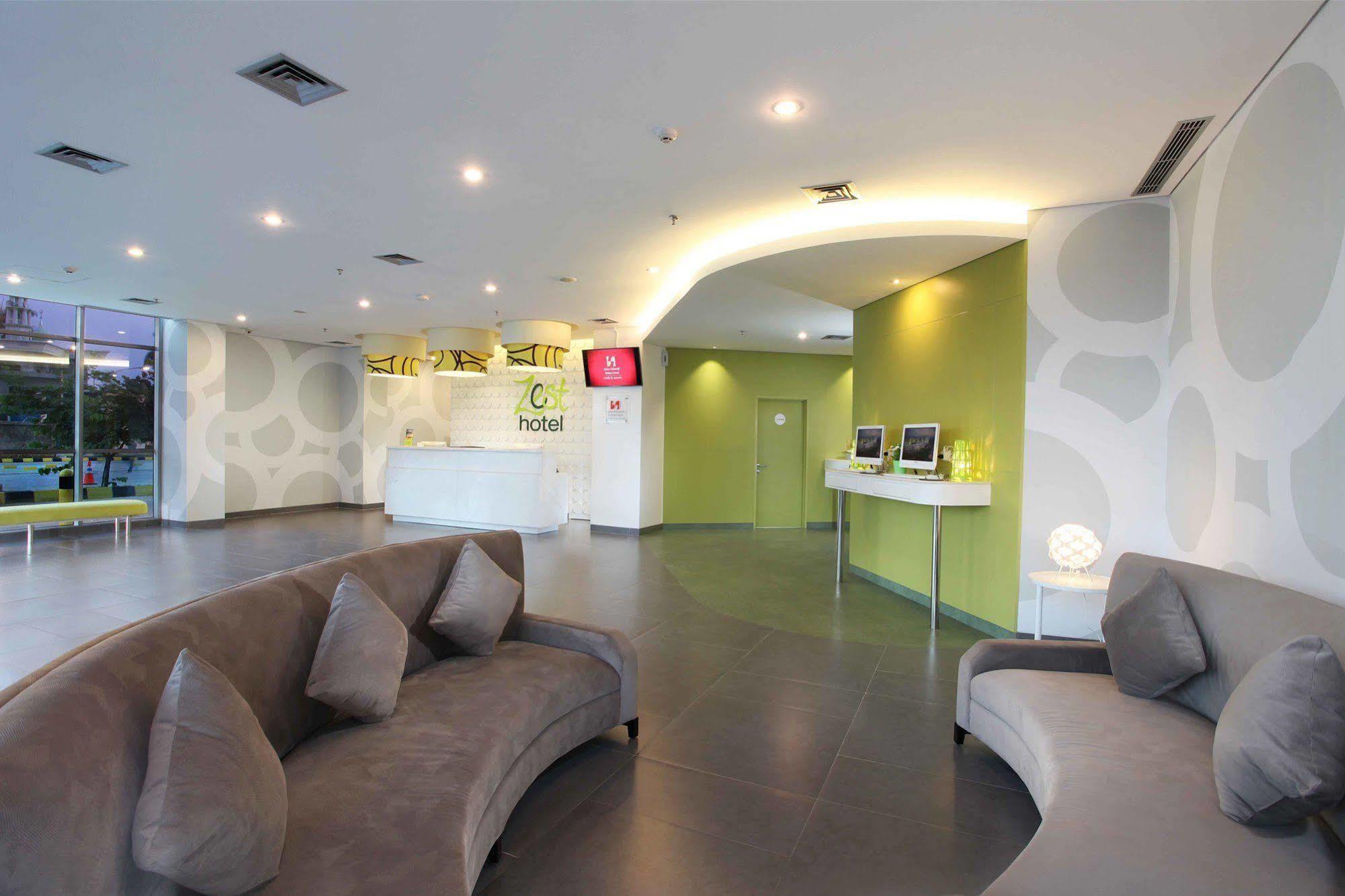 Zest Airport Jakarta By Swiss-Belhotel International Tangerang Extérieur photo